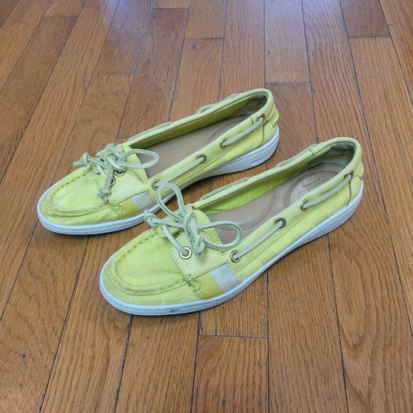 Coach Rainey Size 7 boat shoes in neon yellow, used with light wear - Picture 8 of 9
